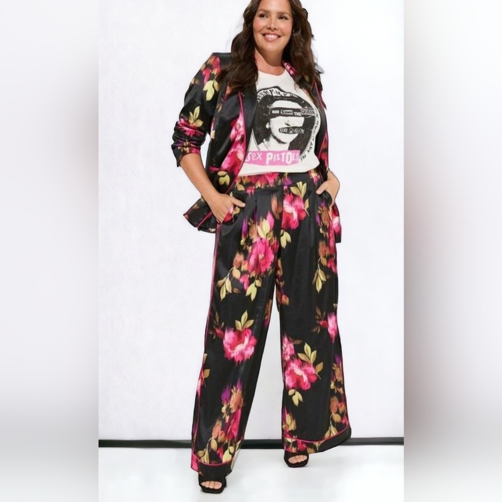 Torrid wide leg satin high rise pants NWT